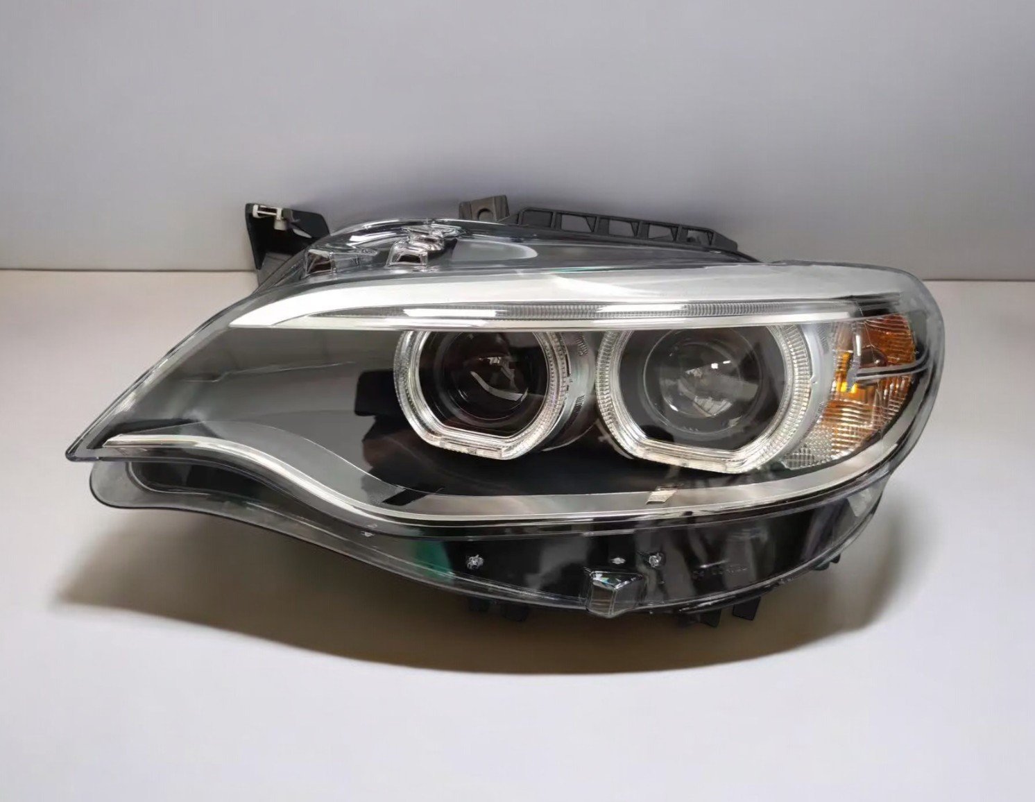Phares avant d’origine BMW Série 2 F22 F23 F87 bi-xénon reconditionnés — vue 2