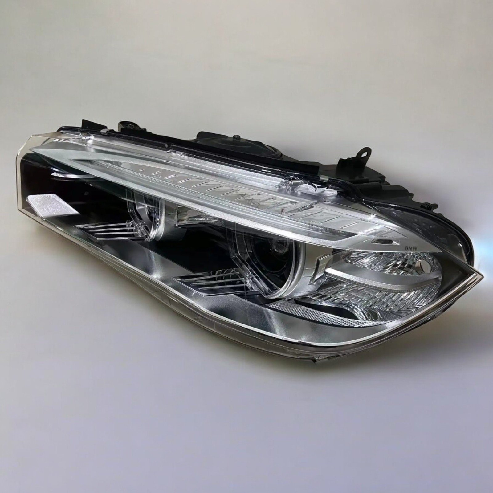 Phare avant d’origine BMW X5 / X6 F15 F16 xénon reconditionné, gauche ou droit — vue 4