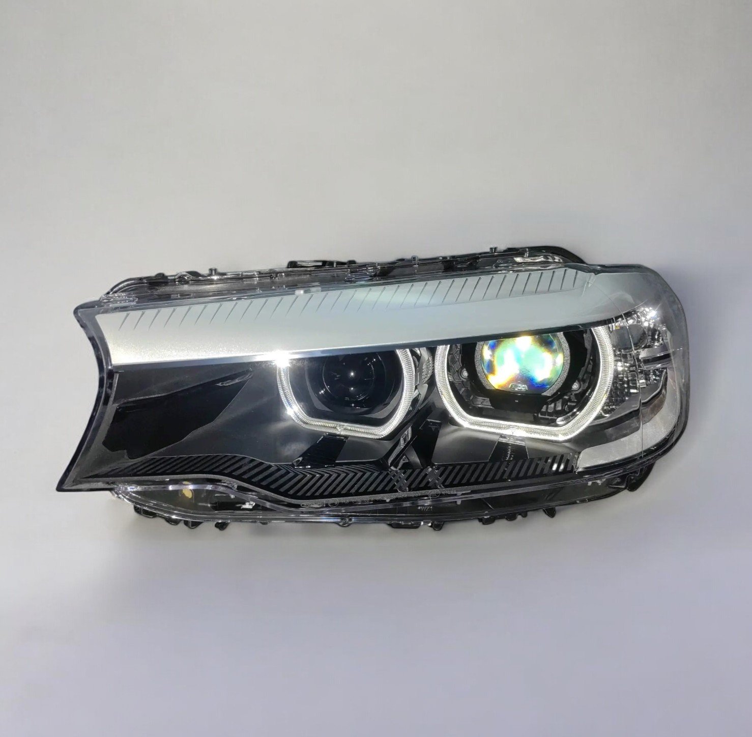 Paire de phares avant LED d’origine BMW Série 5 G30 / G38 gauche + droit reconditionnés — vue 3