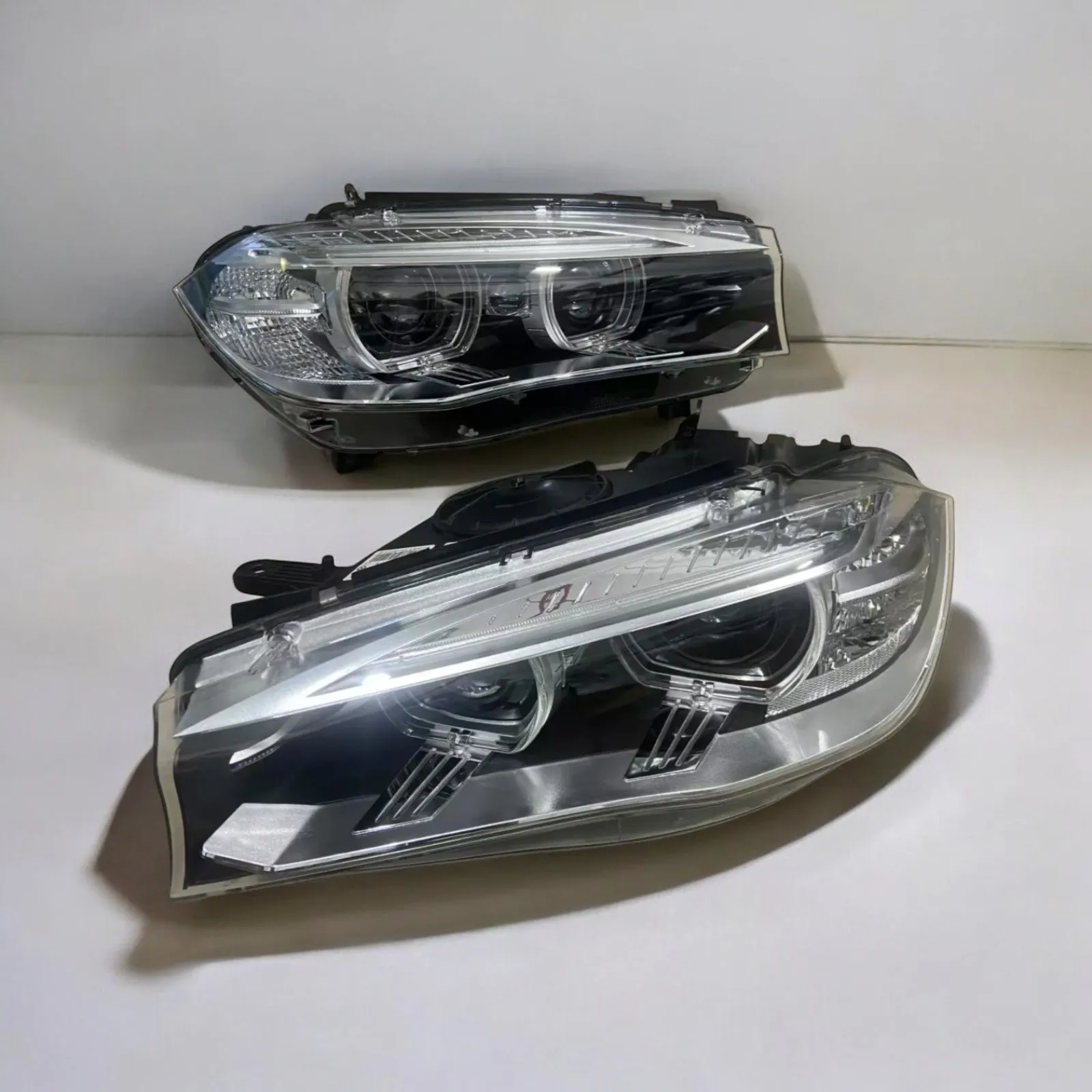 Paar original BMW 5er G30 / G38 LED-Scheinwerfer links + rechts instandgesetzt — vue 5