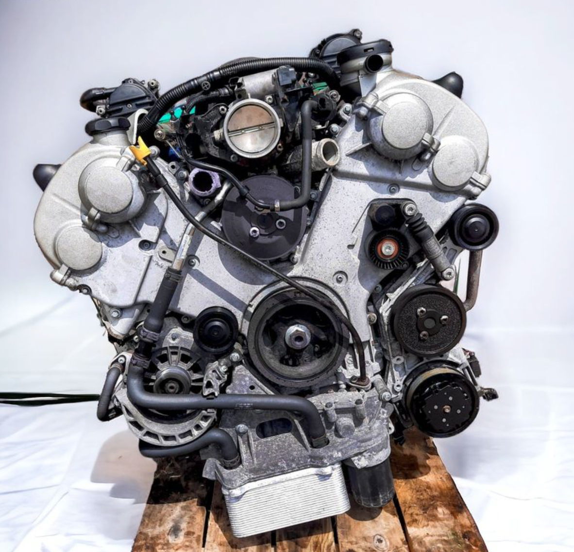 Moteur complet reconditionné Porsche Cayenne S 4.5 V8 M48.00 340 ch — photo principale