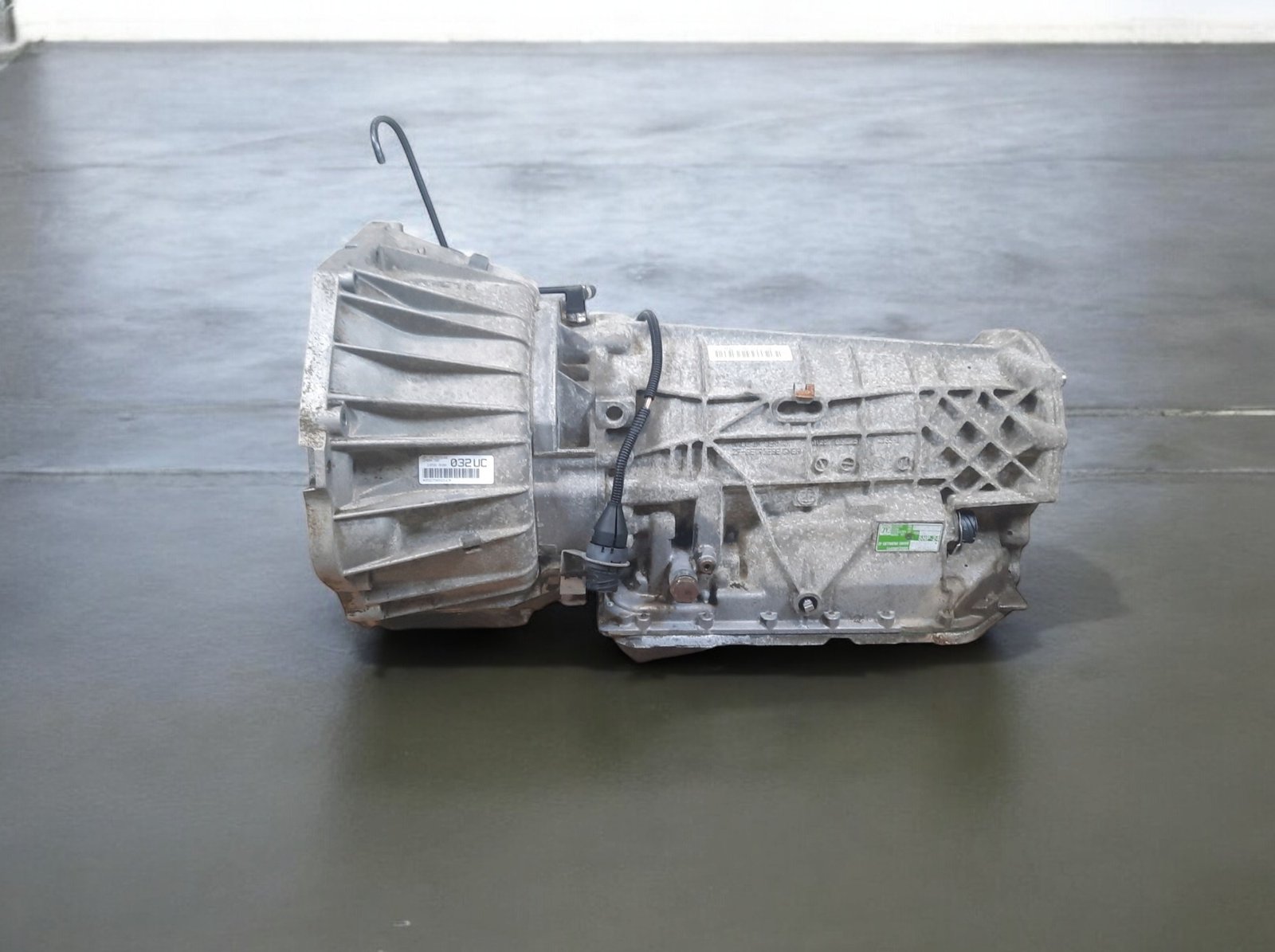 Boite de vitesses RANGE ROVER 4.4 V8 5HP-24 L322 — photo principale