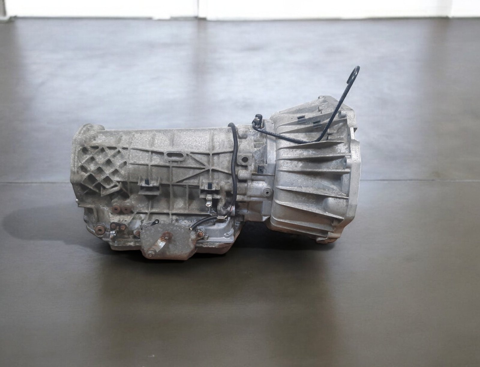 Boite de vitesses RANGE ROVER 4.4 V8 5HP-24 L322 — vue 2