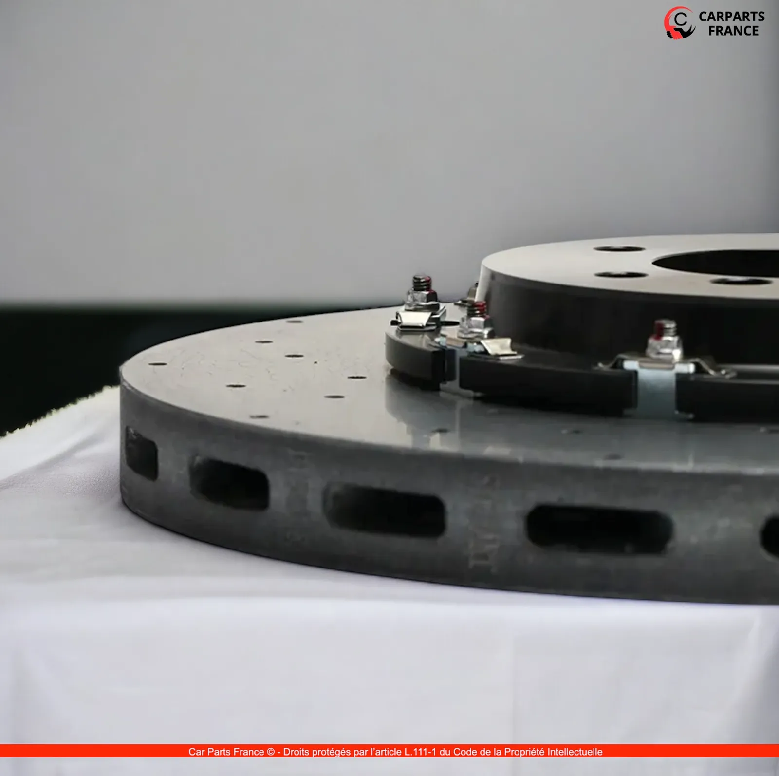 Vordere Kohlefaser-Keramik-Bremsscheibe 380 x 38 mm instandgesetzt — vue 7