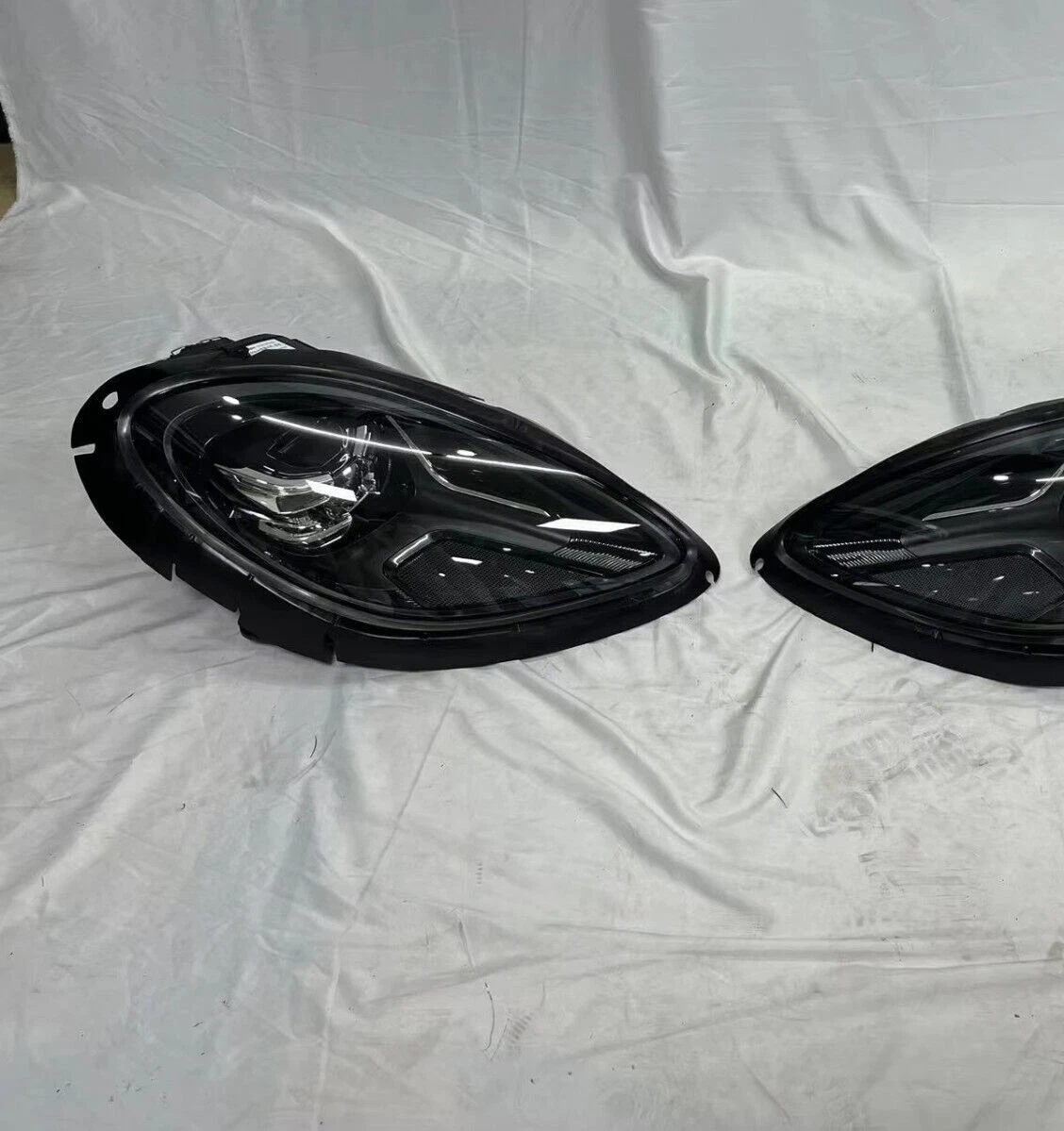 Phares avant LED Porsche Macan 95B PDLS Plus reconditionnés gauche + droit — vue 2