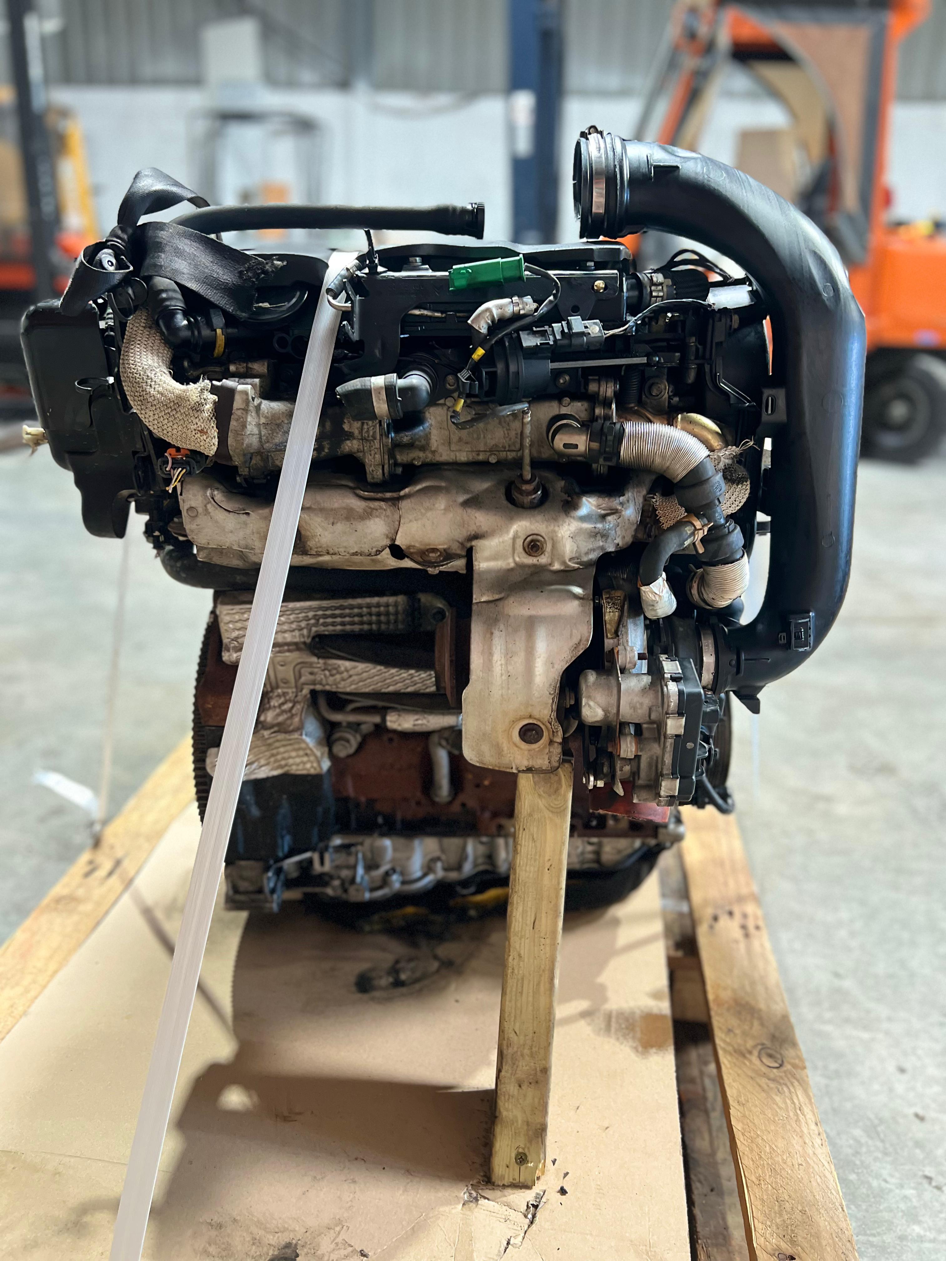 Moteur LAND ROVER LR026083 224DT